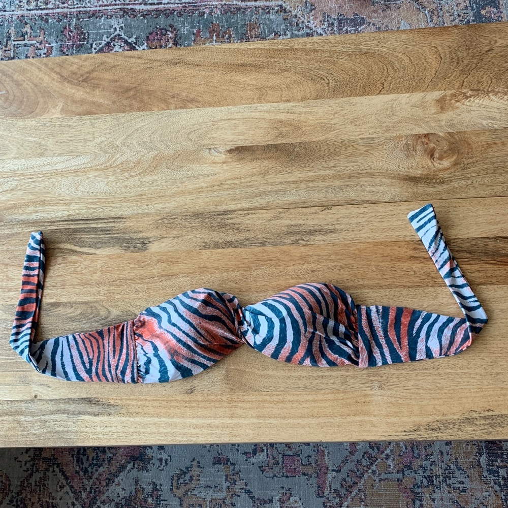 L*Space tiger print twist bandeau bikini top size large